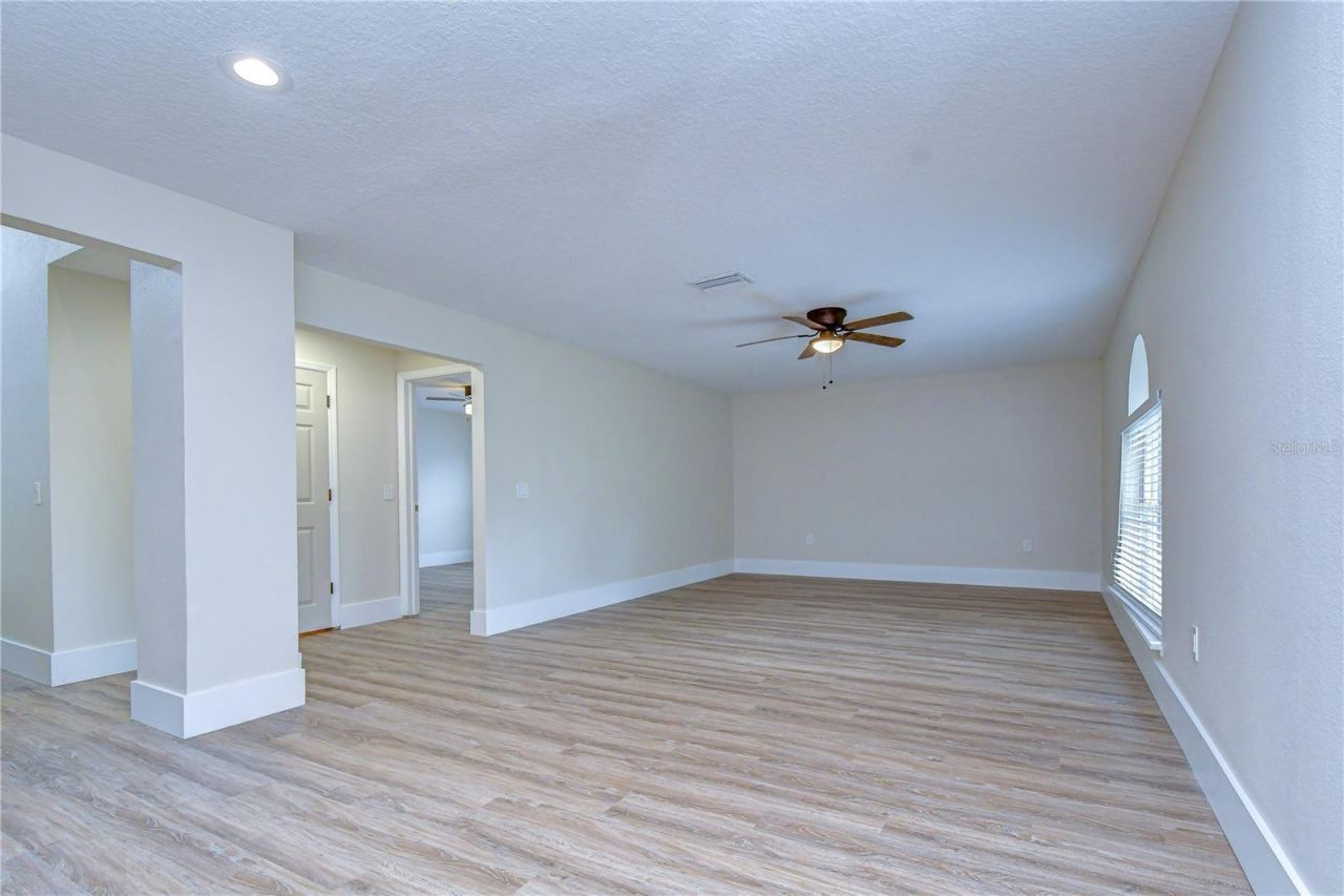 12928 Kings Lake Drive, Gibsonton, FL 33534 Photo