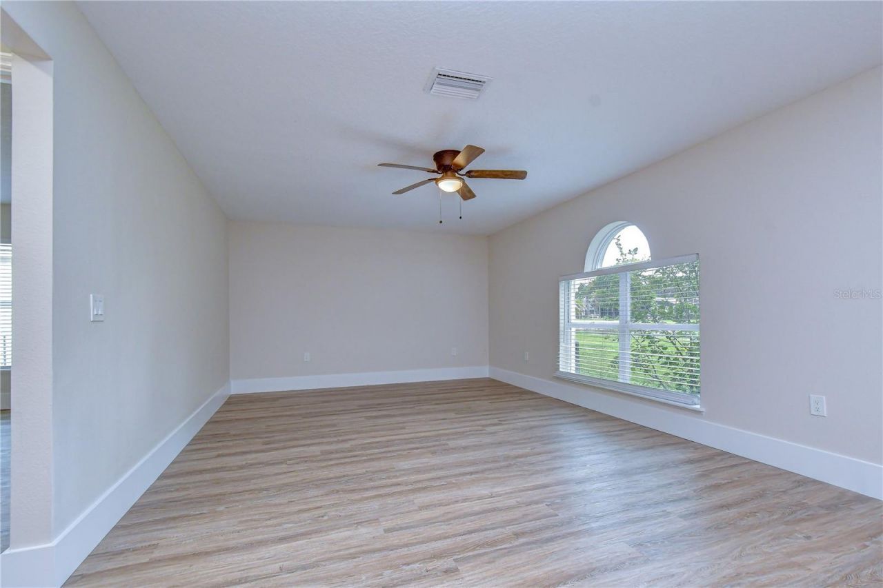 12928 Kings Lake Drive, Gibsonton, FL 33534 Photo