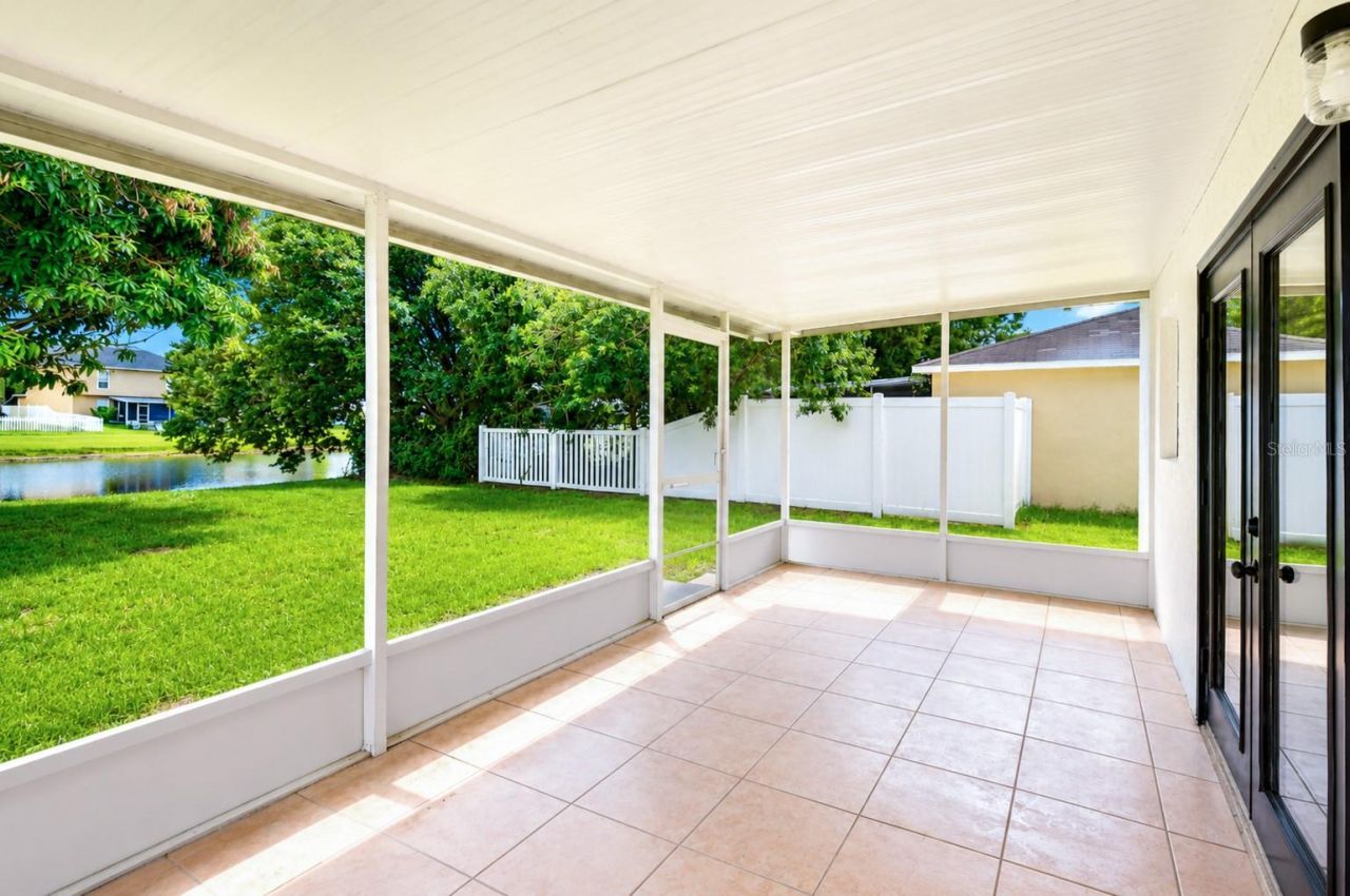 12928 Kings Lake Drive, Gibsonton, FL 33534 Photo