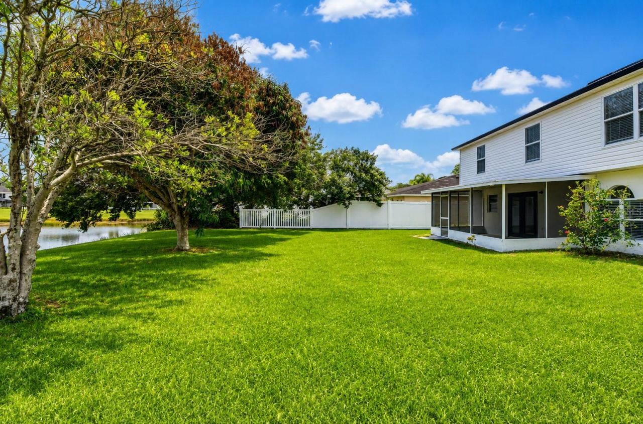12928 Kings Lake Drive, Gibsonton, FL 33534 Photo