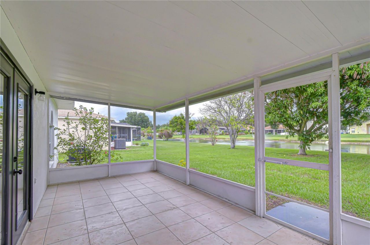 12928 Kings Lake Drive, Gibsonton, FL 33534 Photo
