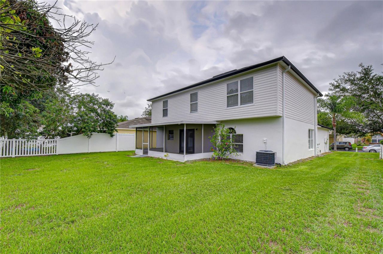 12928 Kings Lake Drive, Gibsonton, FL 33534 Photo