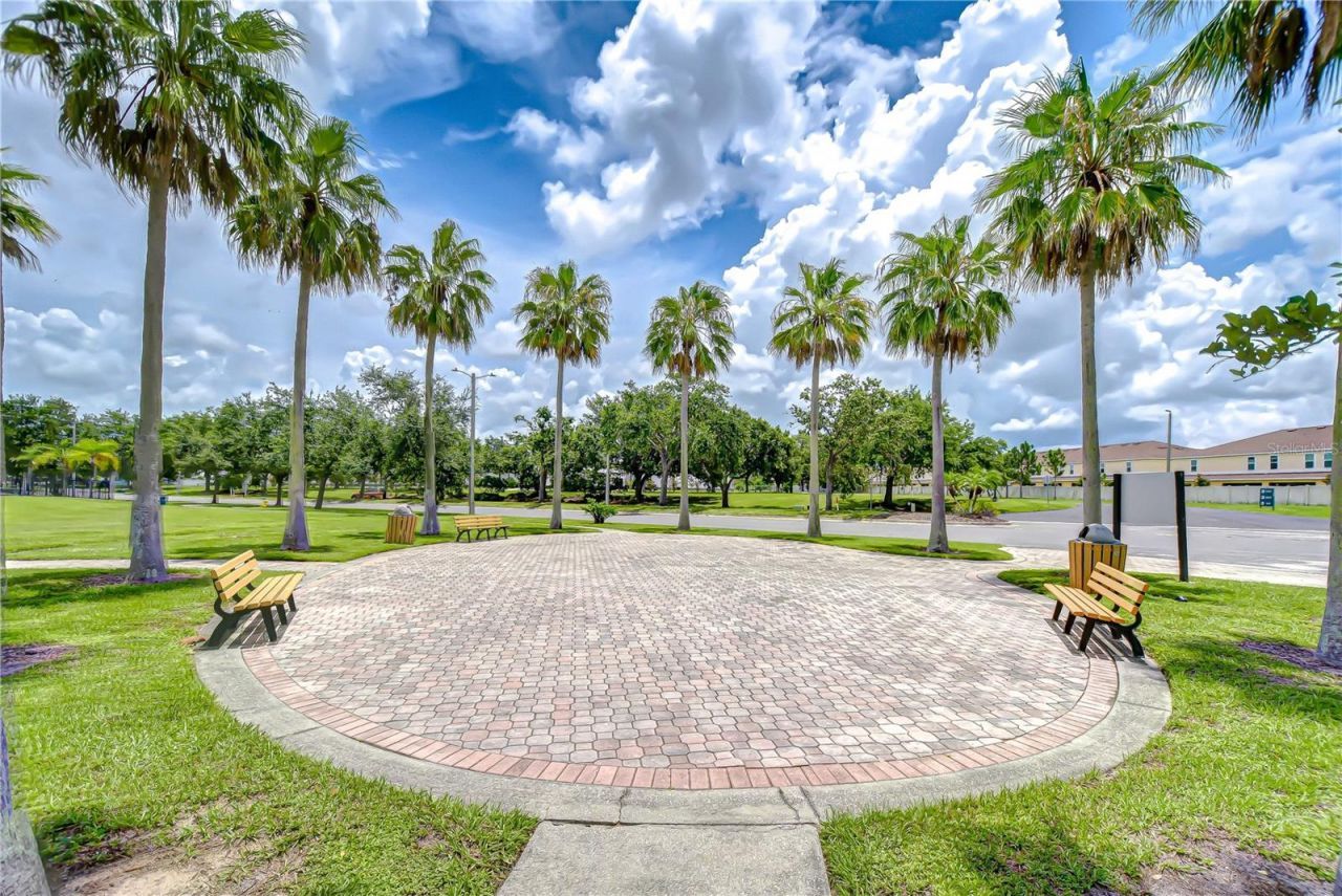 12928 Kings Lake Drive, Gibsonton, FL 33534 Photo