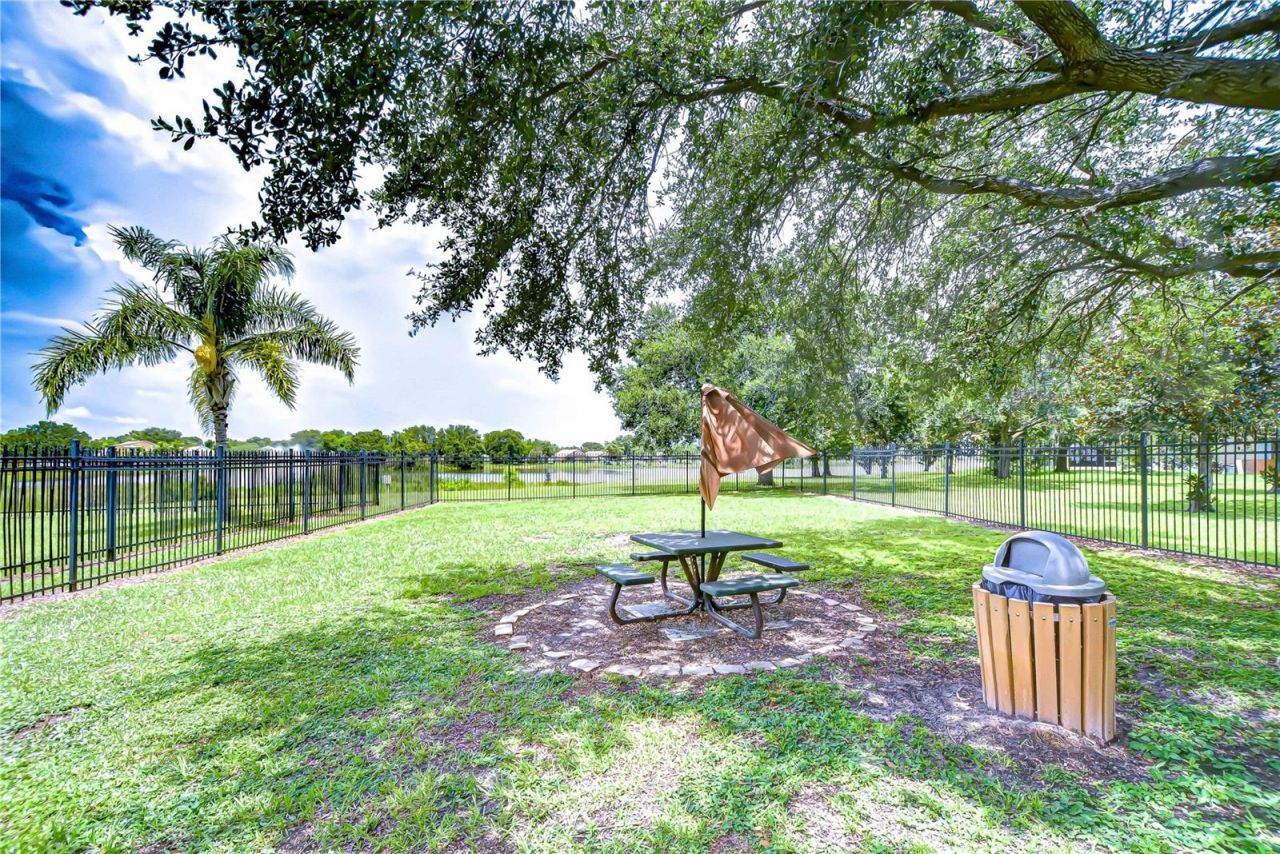 12928 Kings Lake Drive, Gibsonton, FL 33534 Photo