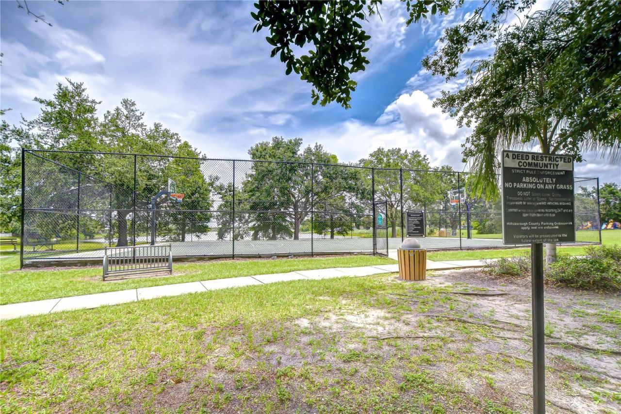 12928 Kings Lake Drive, Gibsonton, FL 33534 Photo