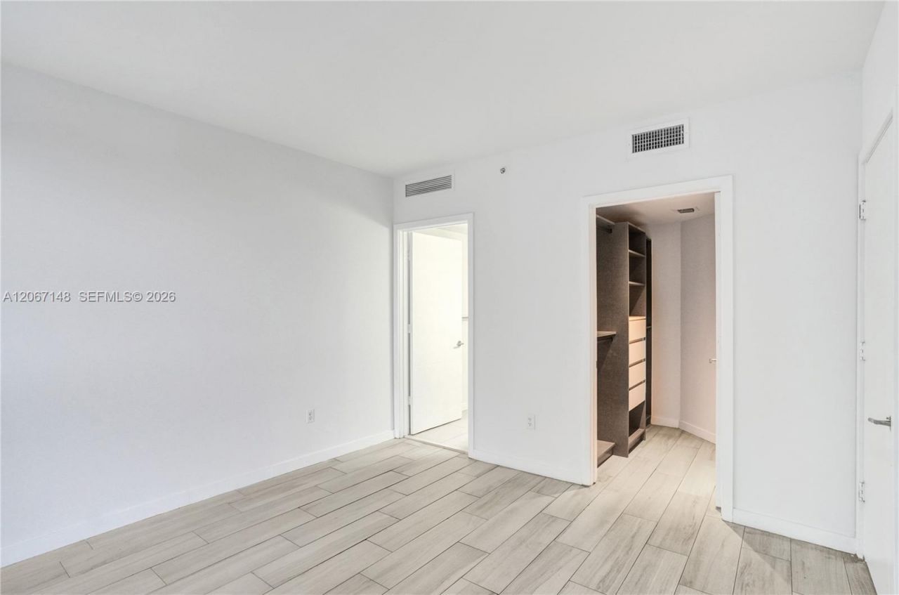 1010 SW 2nd Ave , Unit 1708, Miami, FL 33130 Photo