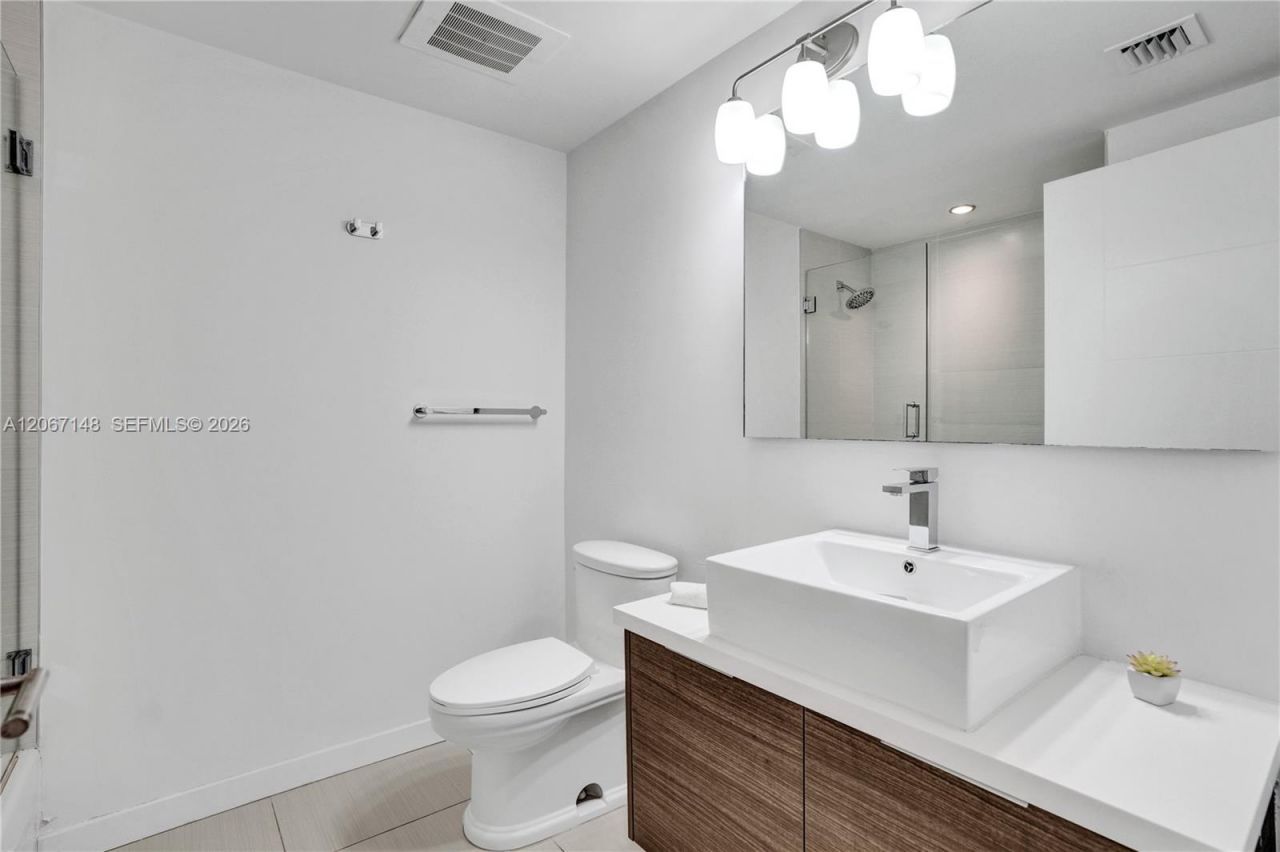 1010 SW 2nd Ave , Unit 1708, Miami, FL 33130 Photo