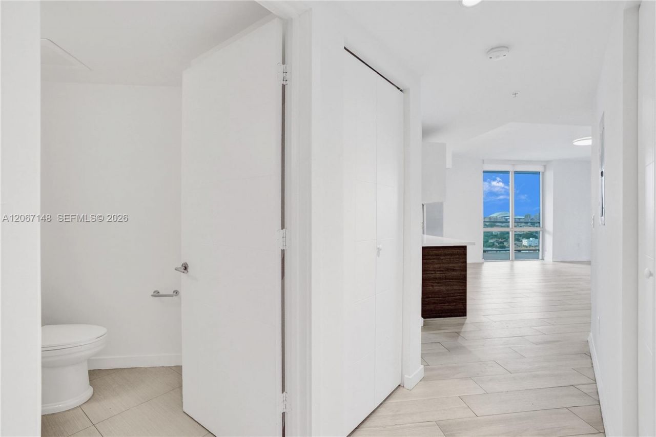 1010 SW 2nd Ave , Unit 1708, Miami, FL 33130 Photo