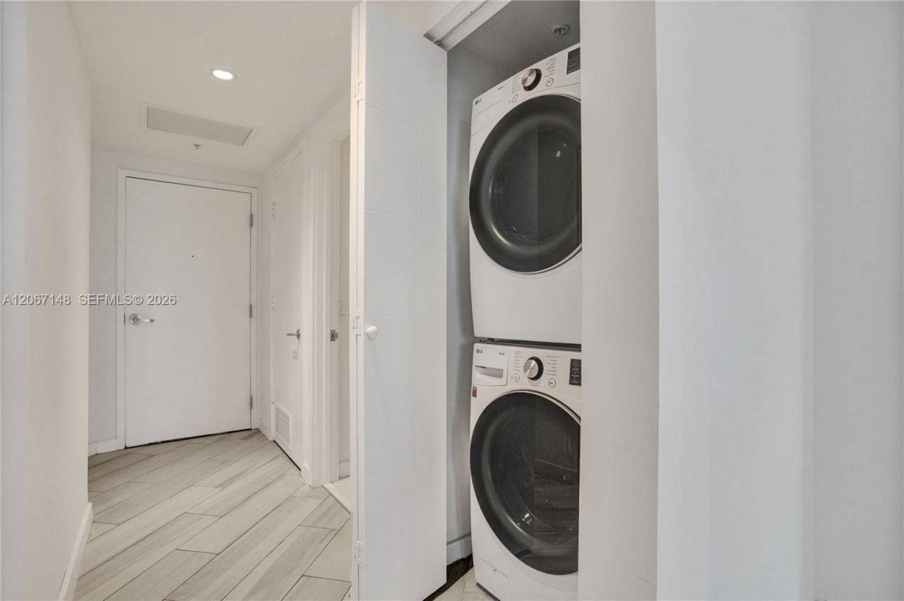 1010 SW 2nd Ave , Unit 1708, Miami, FL 33130 Photo