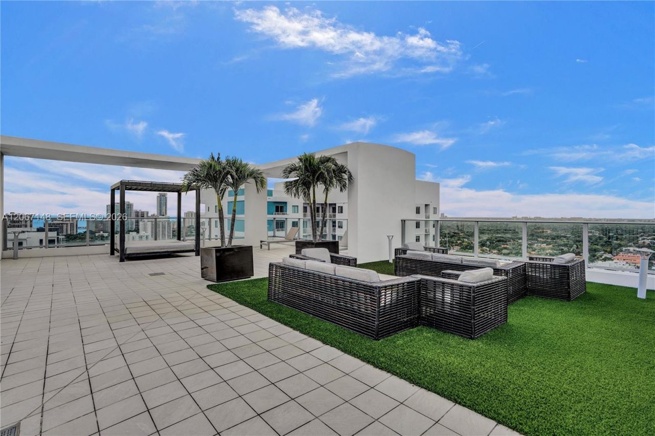 1010 SW 2nd Ave , Unit 1708, Miami, FL 33130 Photo