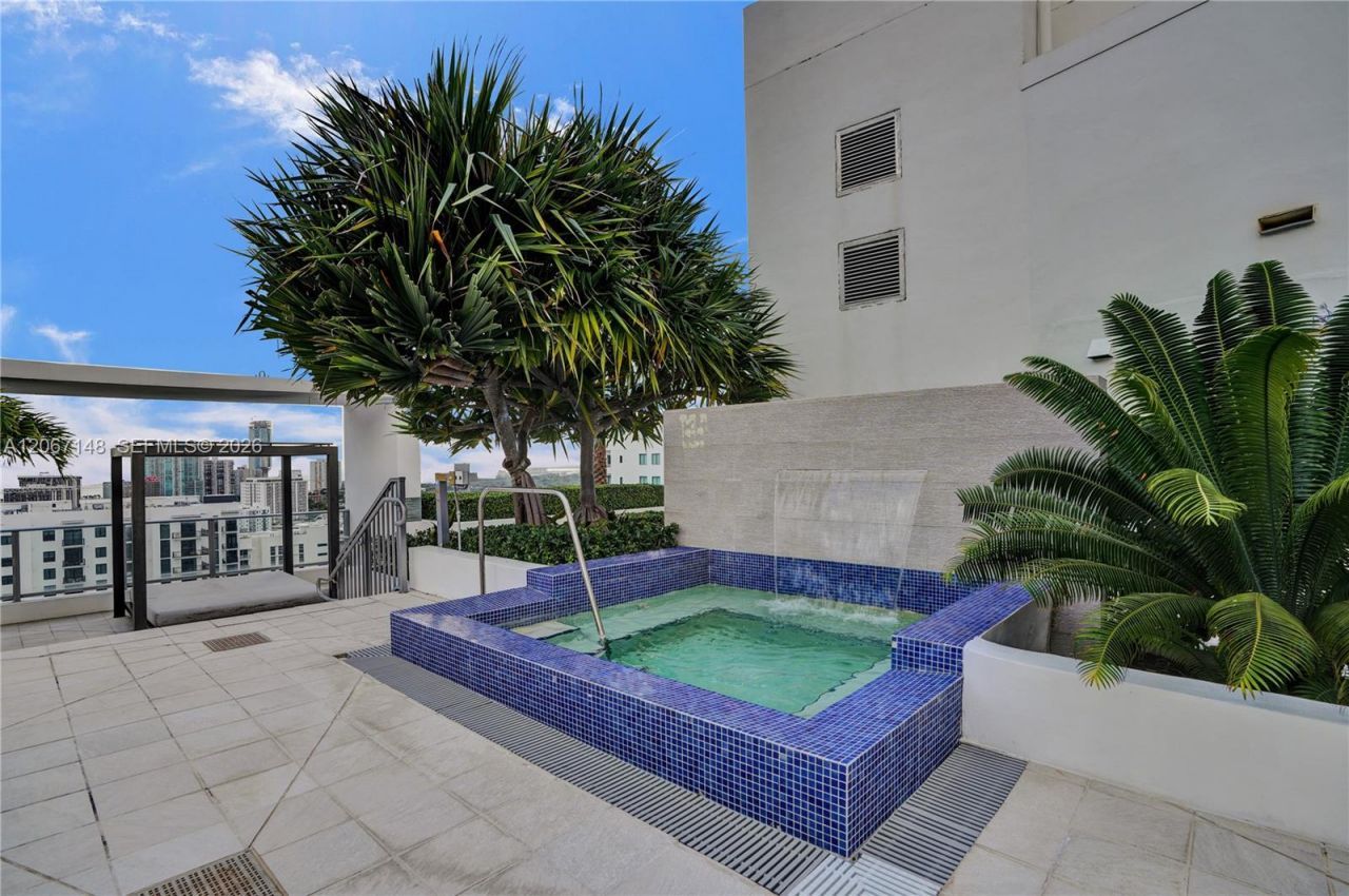 1010 SW 2nd Ave , Unit 1708, Miami, FL 33130 Photo