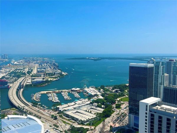 851 NE 1st Ave, Unit 202, Miami, FL 33132