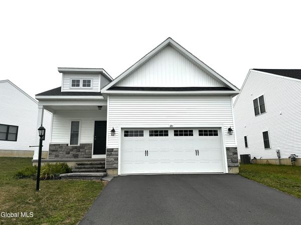 20 Harbor Lane, Cohoes, NY 12047