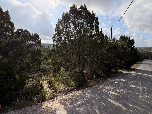 1086 Trail Pass, Canyon Lake, TX 78133
