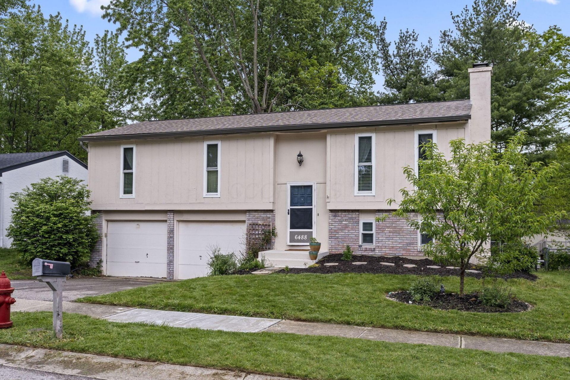 6488 Woodthrush Drive , Westerville, OH 43081 Main Photo