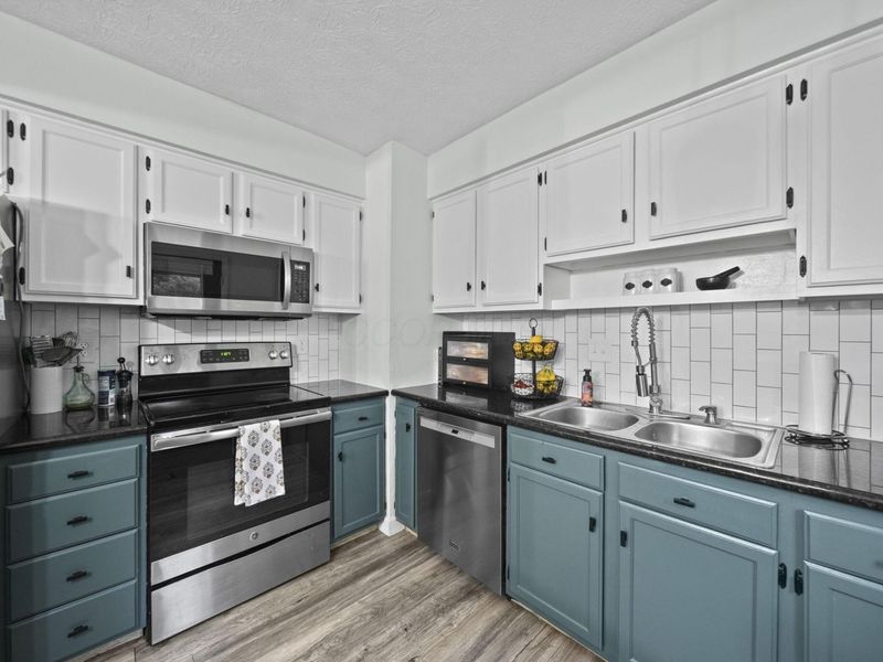 6488 Woodthrush Drive , Westerville, OH 43081 Photo 12