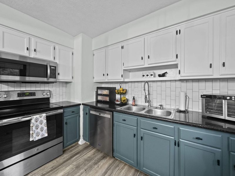 6488 Woodthrush Drive , Westerville, OH 43081 Photo 13