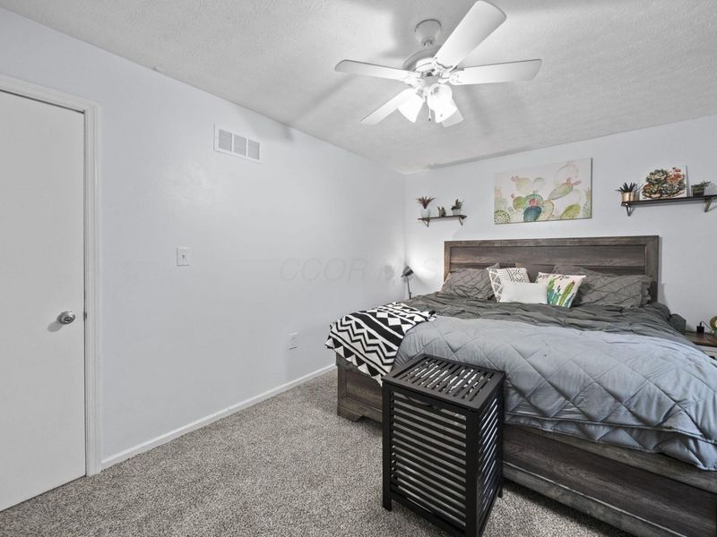 6488 Woodthrush Drive , Westerville, OH 43081 Photo 24