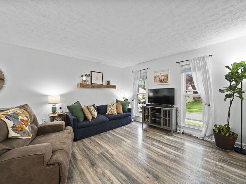 6488 Woodthrush Drive , Westerville, OH 43081 Photo 4