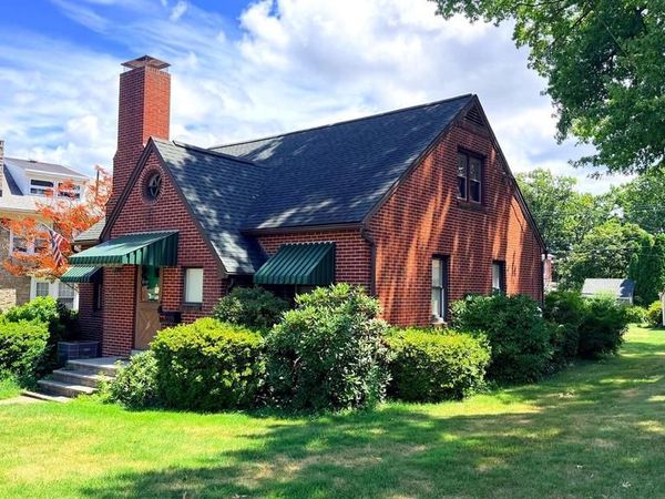 714 N WYOMISSING BOULEVARD, READING, PA 19610