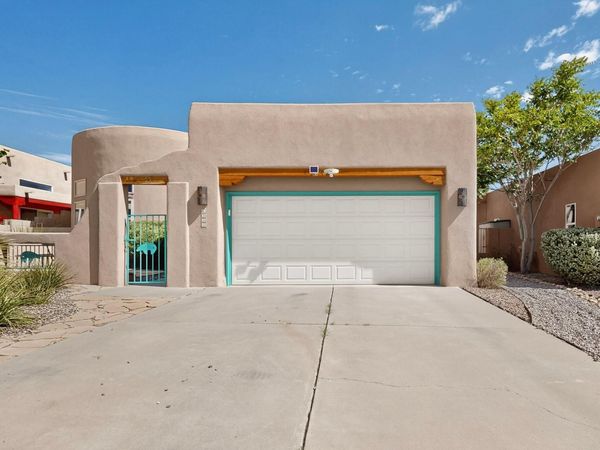 6333 Santo Domingo Street NW, Albuquerque, NM 87120