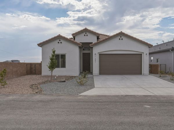 9801 Desert Lark Place NE, Albuquerque, NM 87122