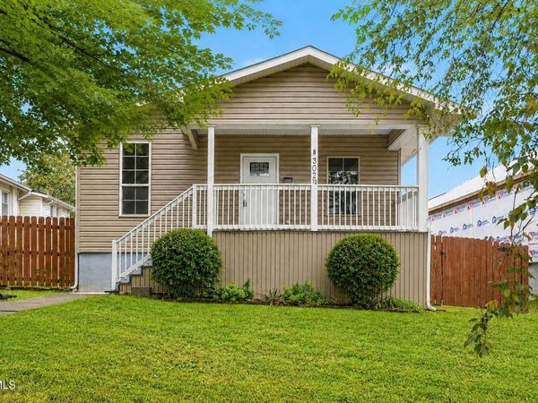 302 1/2 Highland Avenue Avenue, Johnson City, TN 37604