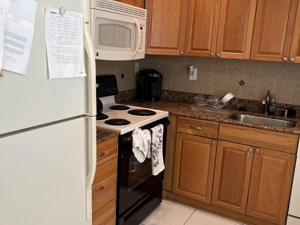 619 BURGUNDY M, Unit 619, Delray Beach, FL 33484