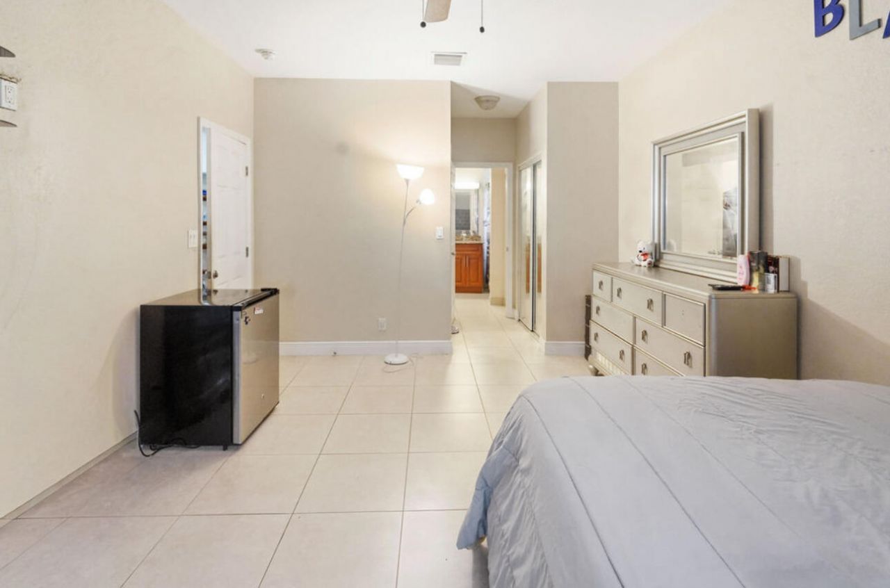 2430 NW 13th Street, Pompano Beach, FL 33069 Photo