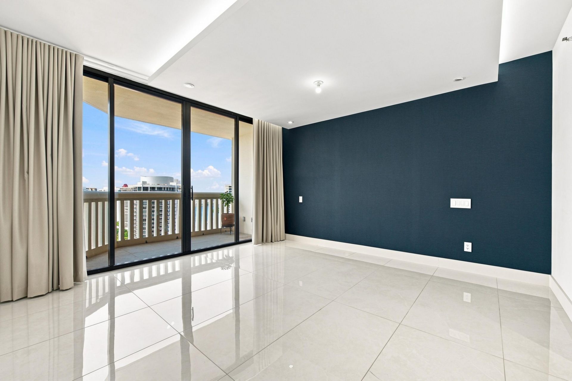 2000 Island Boulevard, Unit 2905, Aventura, FL 33160 Photo