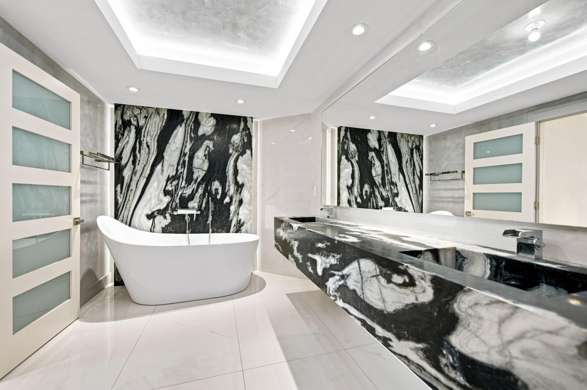 2000 Island Boulevard, Unit 2905, Aventura, FL 33160 Photo