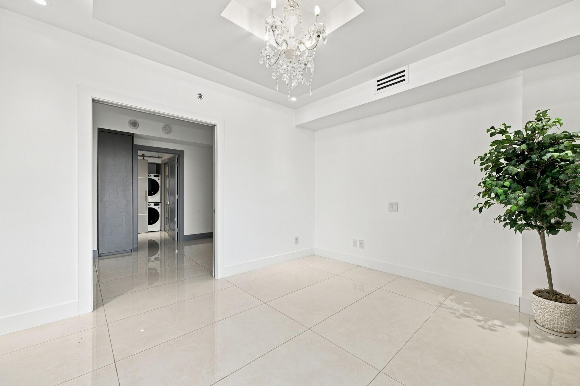 2000 Island Boulevard, Unit 2905, Aventura, FL 33160 Photo
