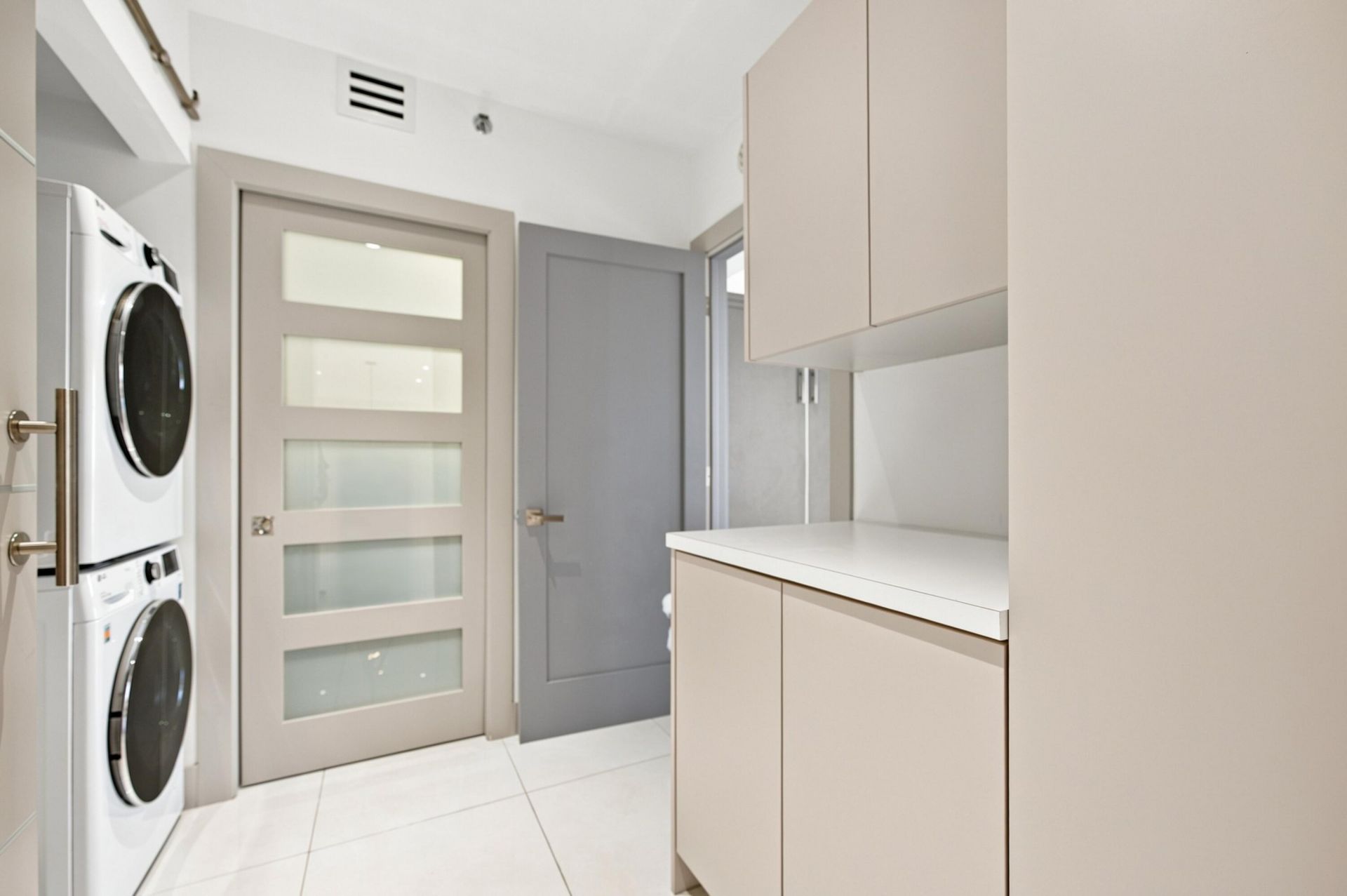 2000 Island Boulevard, Unit 2905, Aventura, FL 33160 Photo