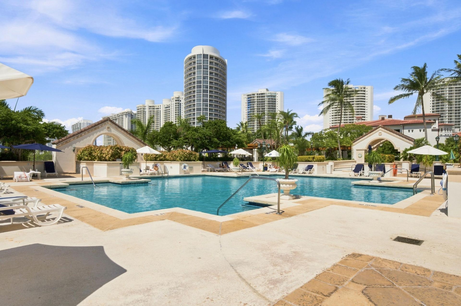 2000 Island Boulevard, Unit 2905, Aventura, FL 33160 Photo