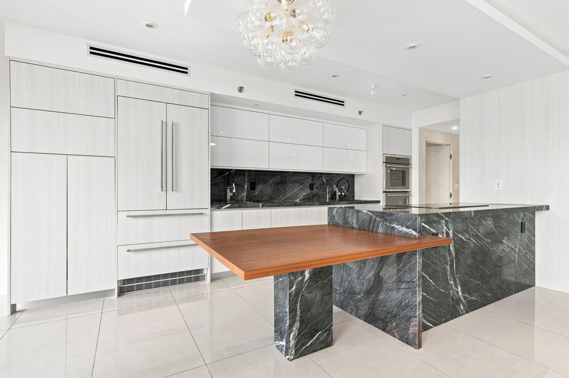 2000 Island Boulevard, Unit 2905, Aventura, FL 33160 Photo