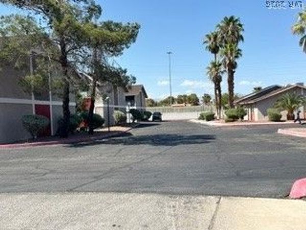 100 S Crestline Drive, Unit 64, Las Vegas, NV 89107