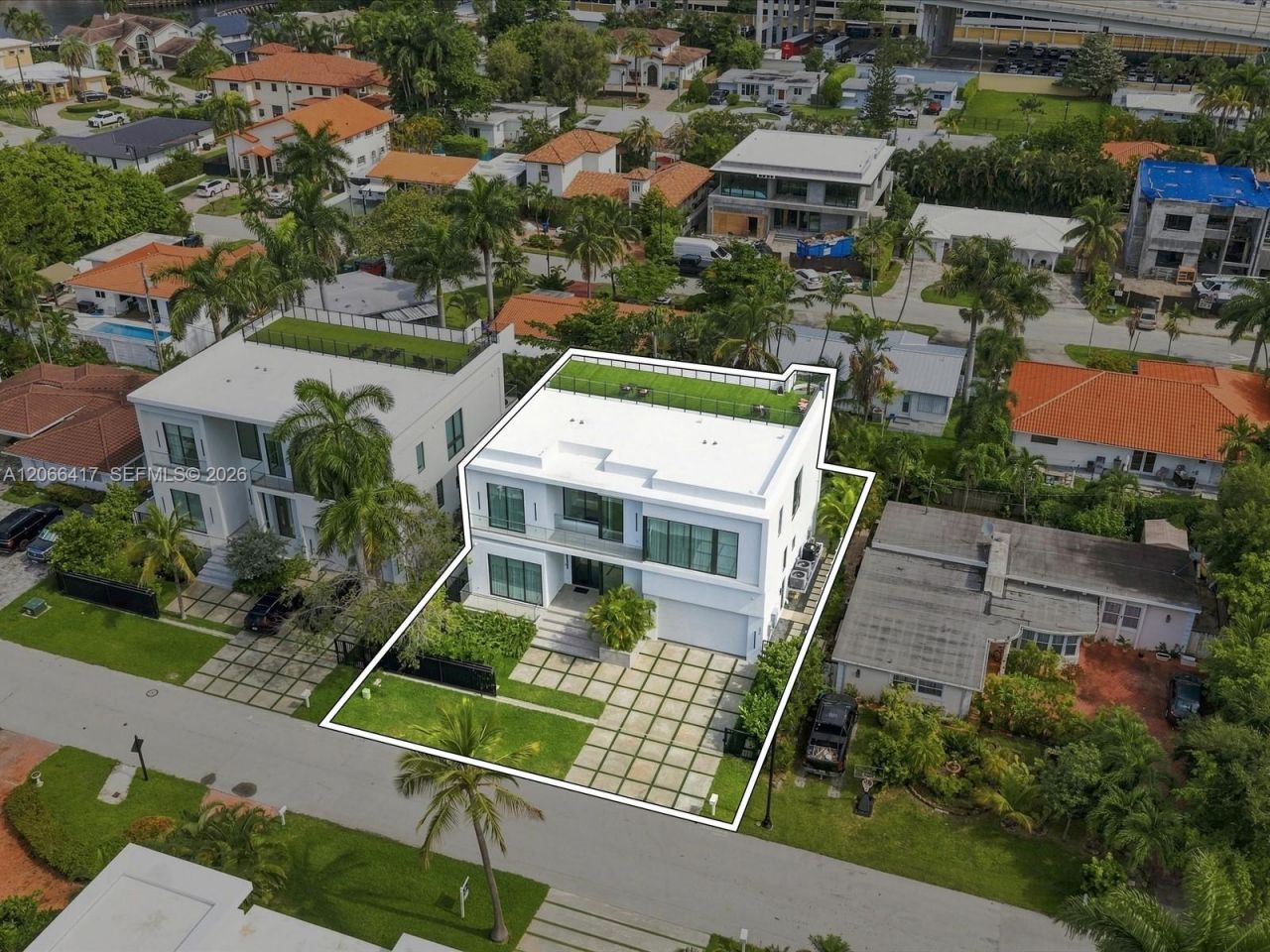 299 190th St, Sunny Isles Beach, FL 33160 Photo