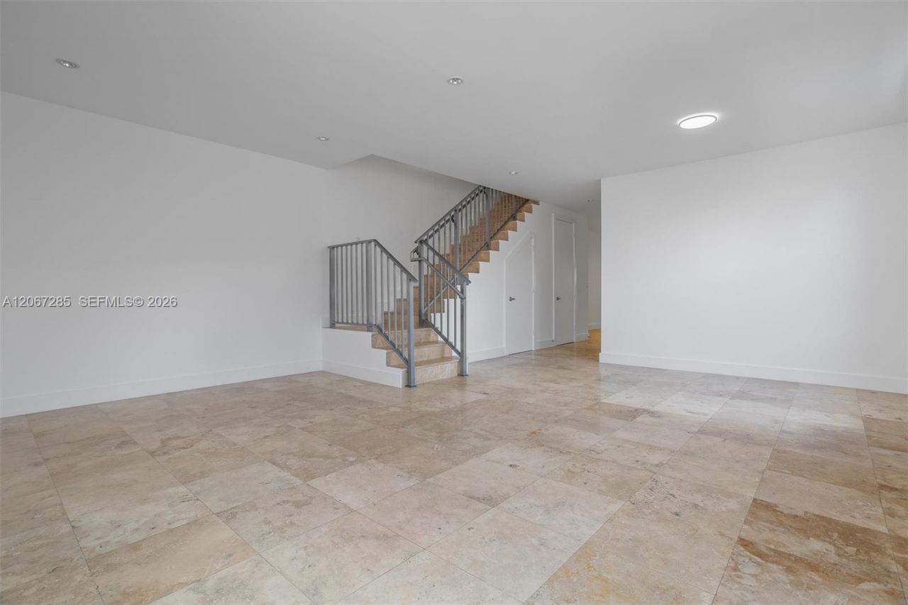2784 SW 34th Ave, Miami, FL 33133 Photo