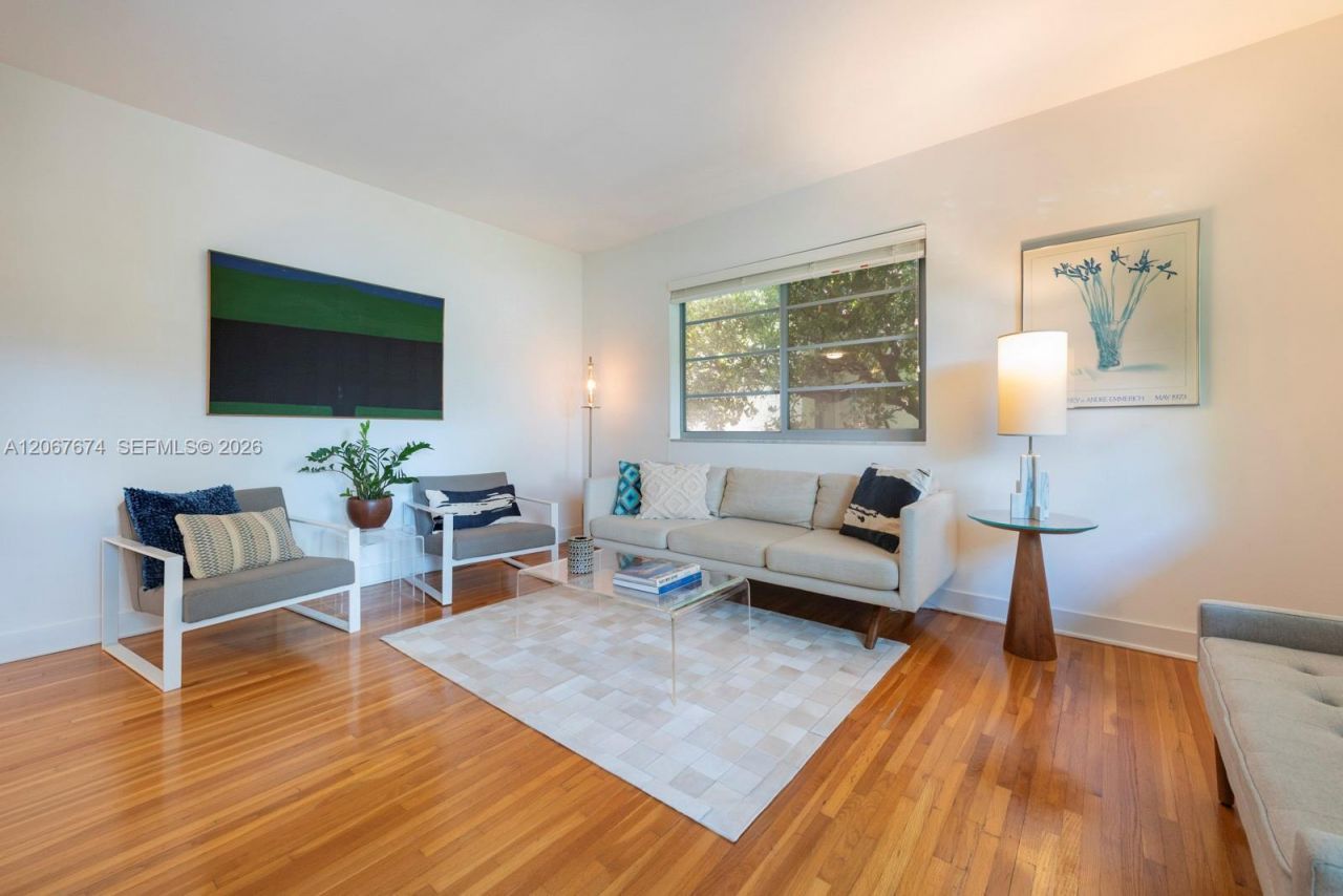 945 10th St, Unit 3, Miami Beach, FL 33139 Photo