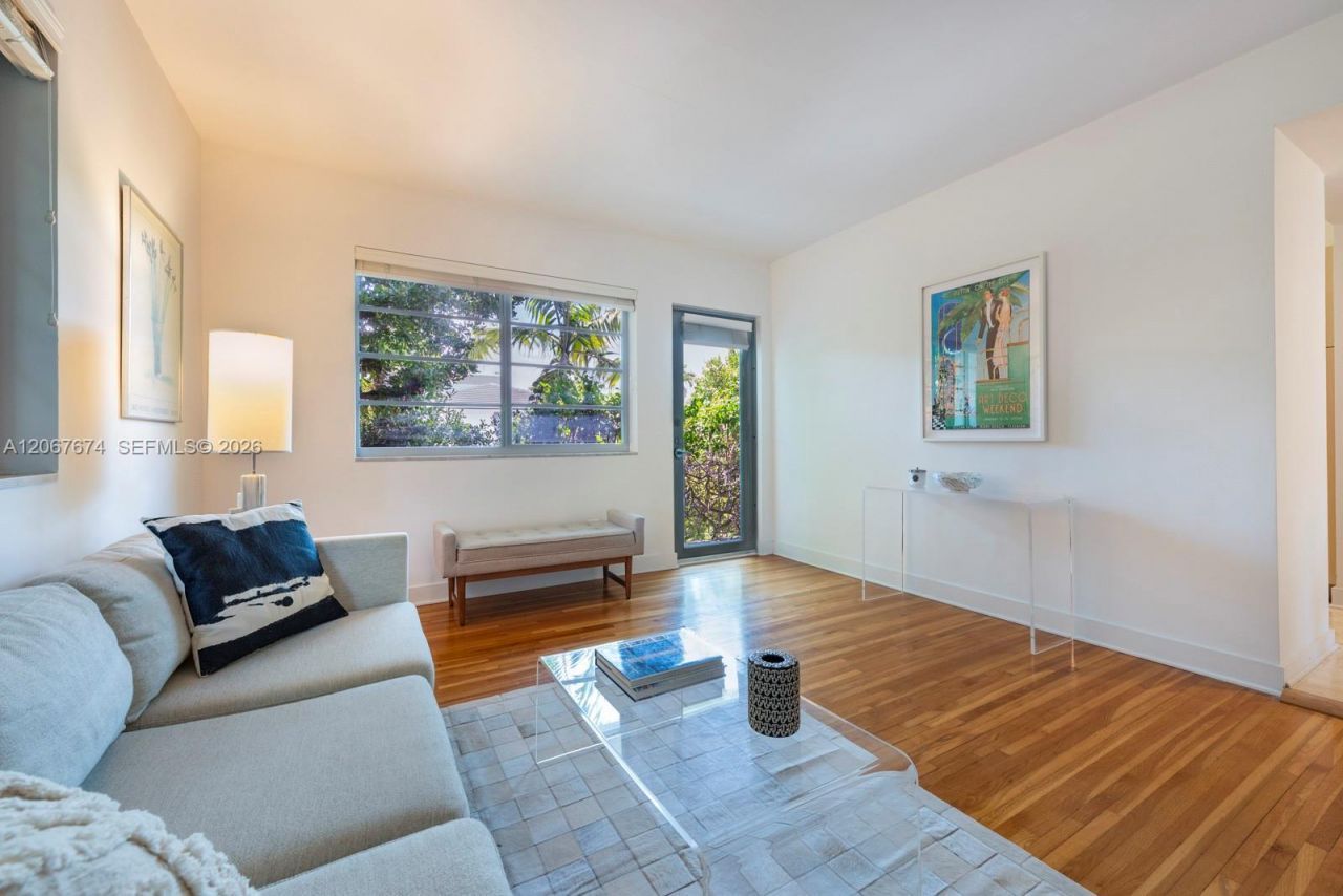 945 10th St, Unit 3, Miami Beach, FL 33139 Photo