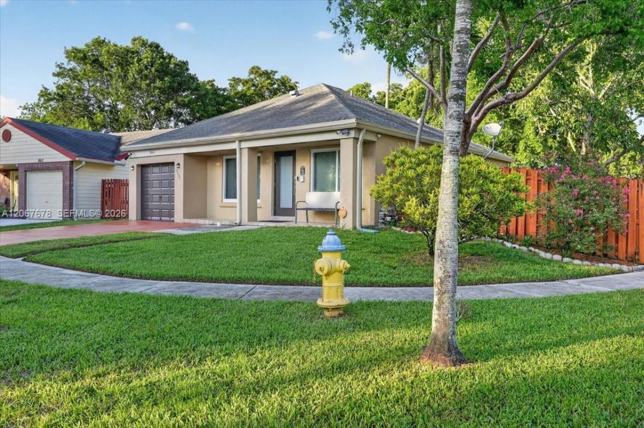 8601 SW 16th St, Pembroke Pines, FL 33025 Photo