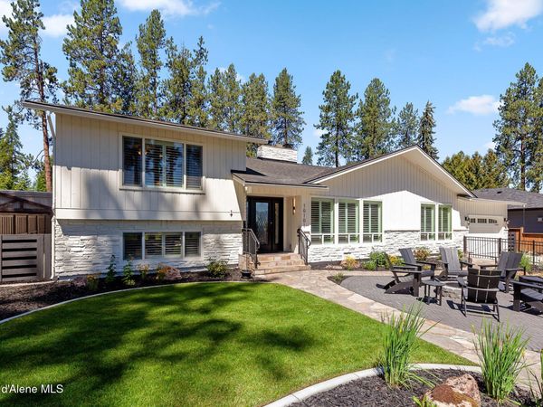 10101 N Pines RD , Hayden Lake, ID 83835