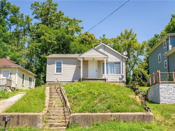 155 Fernwood Avenue , Barberton, OH 44203