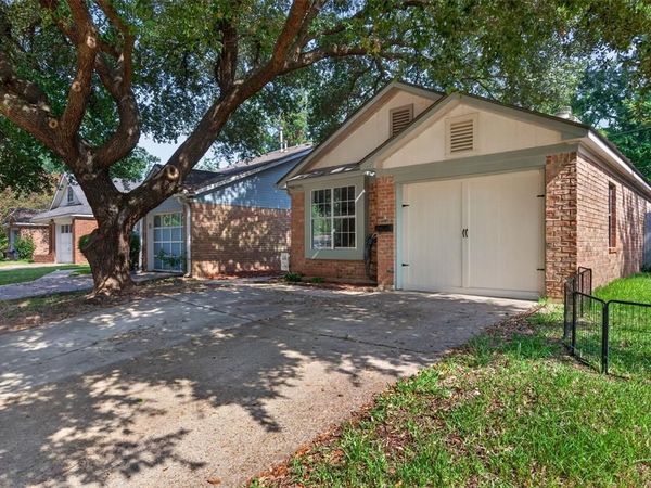 1307 Pecan Square, Bossier City, LA 71112