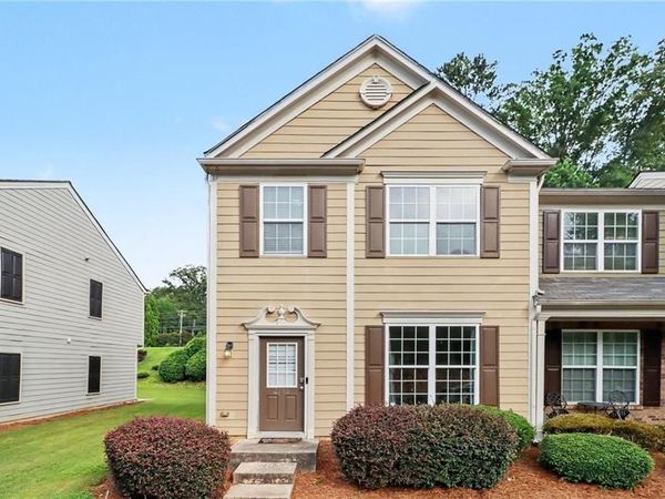 2795 Deerwood Lane SW, Atlanta, GA 30331