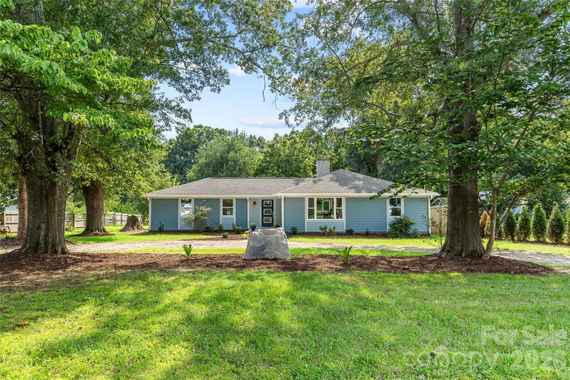 821 Dallas Spencer Mountain Road, Dallas, NC 28034 Main Photo