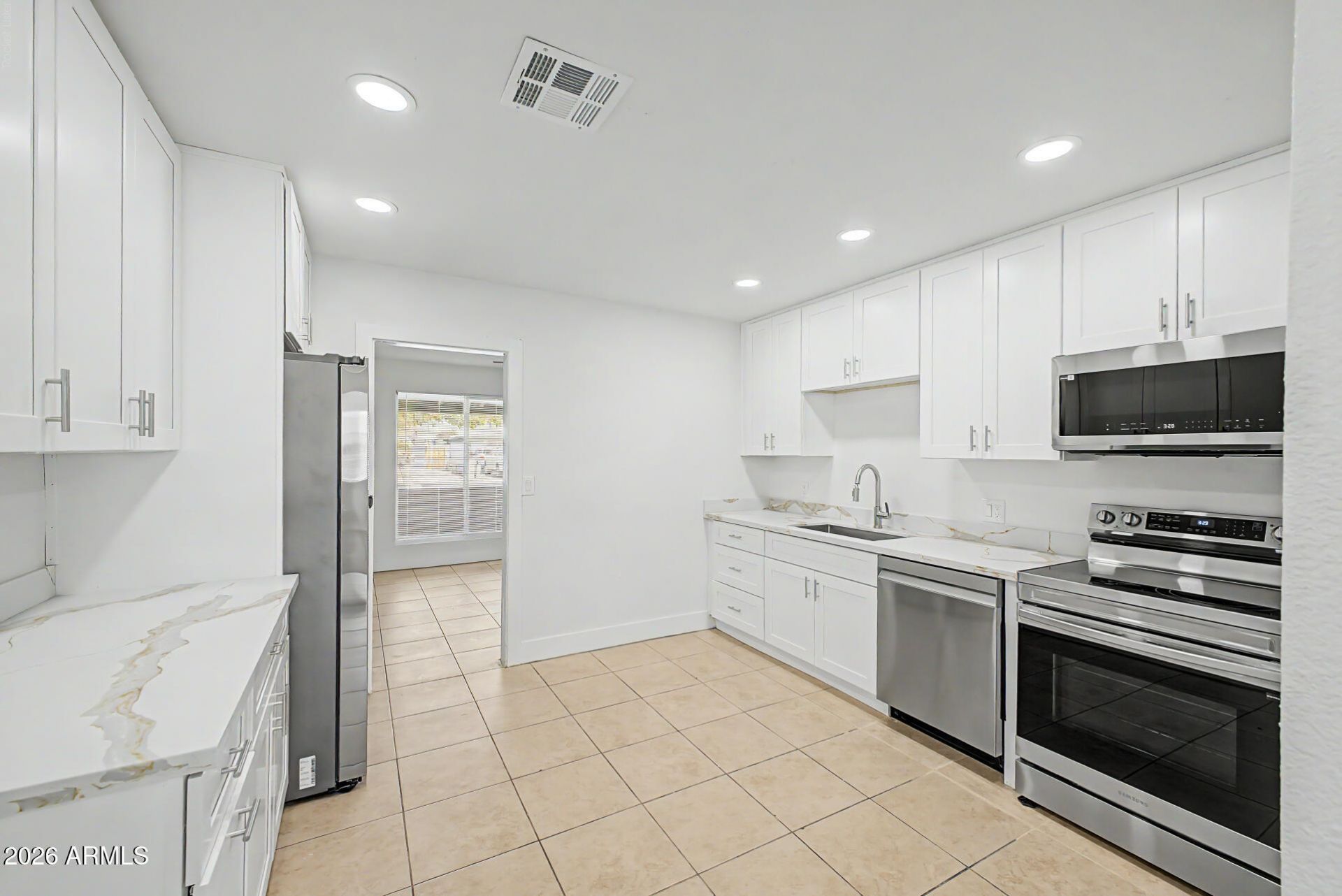 8118 N 29th Avenue, Phoenix, AZ 85051 Main Photo