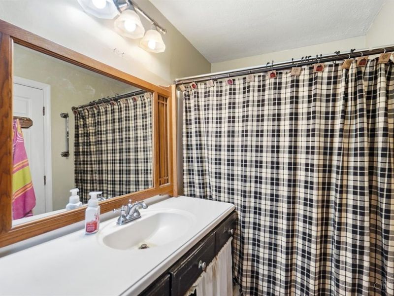 1129 Watkins Road, Jamestown, OH 45335 Photo 12