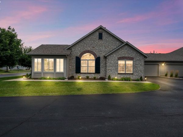 2749 N Canterbury, Unit D, Port Clinton, OH 43452