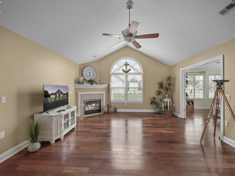 2749 N Canterbury, Unit D, Port Clinton, OH 43452 Photo 10